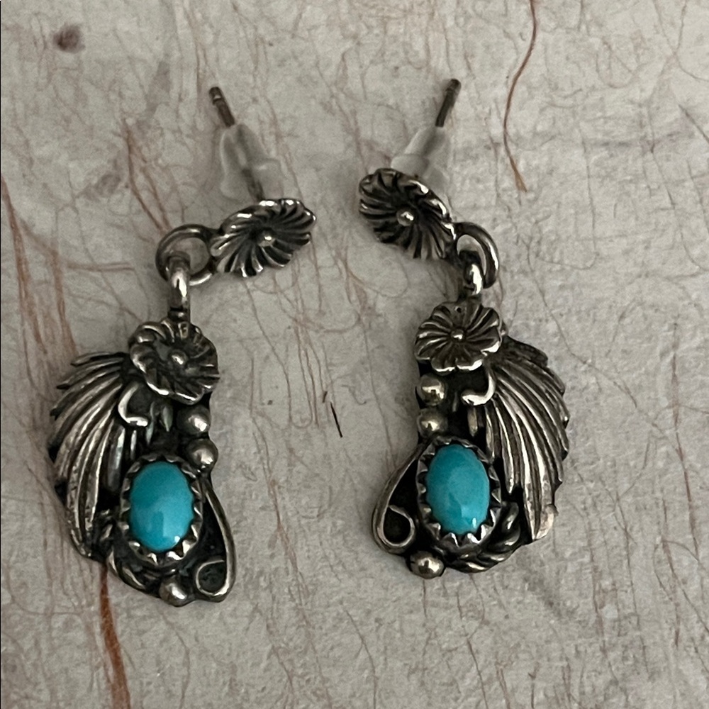 Vintage Southwestern sterling and turquoise post earrings feather flower design